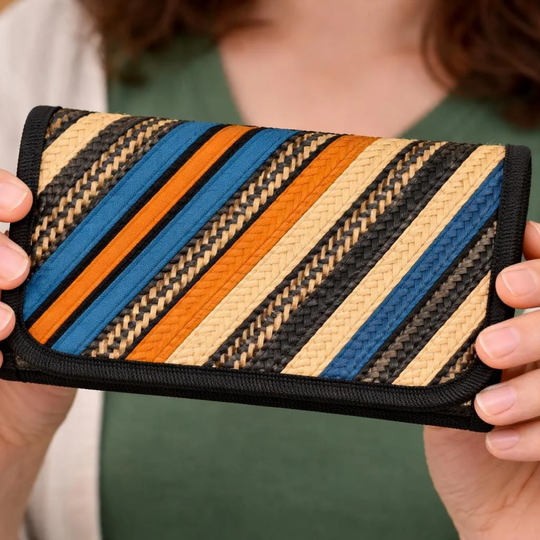 Handmade Caña Flecha Woven Wallet – Colombian Ethnic Clutch