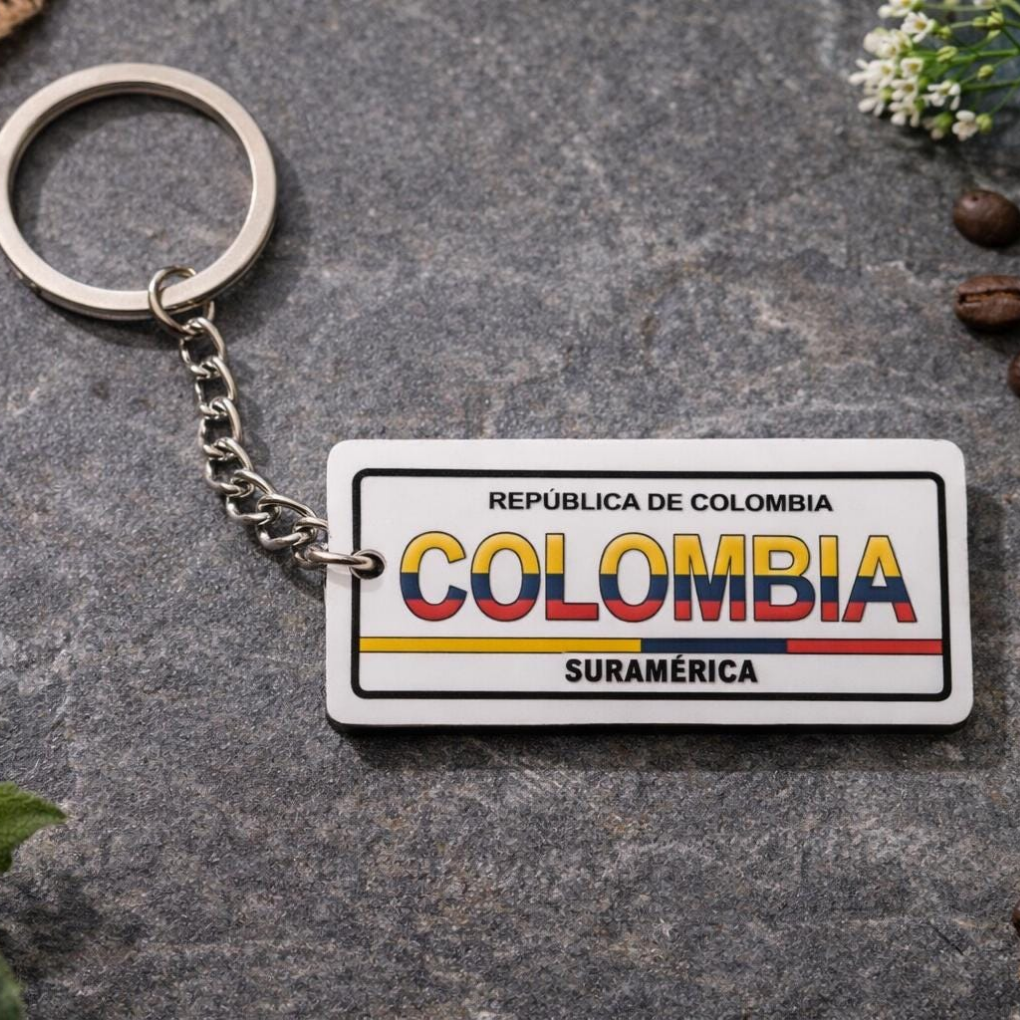 Colombian Rubber Plate Keychain – “COLOMBIA” License Plate Style Souvenir