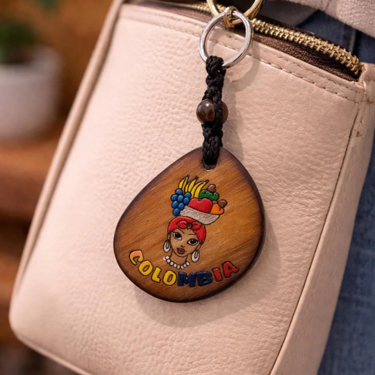 Handmade Colombian Coconut Keychain – Natural Tropical Souvenir with Toucan, Vallenato &amp; Fruit Seller Designs
