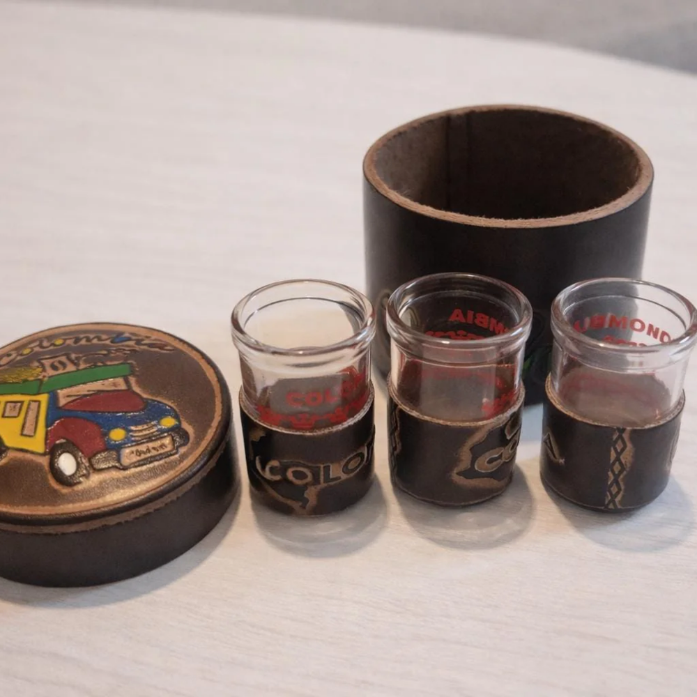 Set of 3 Handmade Shot Glasses with Leather Case and Lid – Colombian Design
