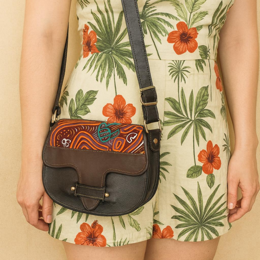 Handmade Leather Carriel Bag | Colombian Mola Art, Shoulder Bag