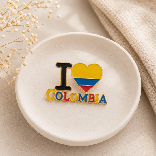 Colombia Enamel Pin | Mi Colombia Linda | Colombian Flag Souvenir | Lapel Pin Gift
