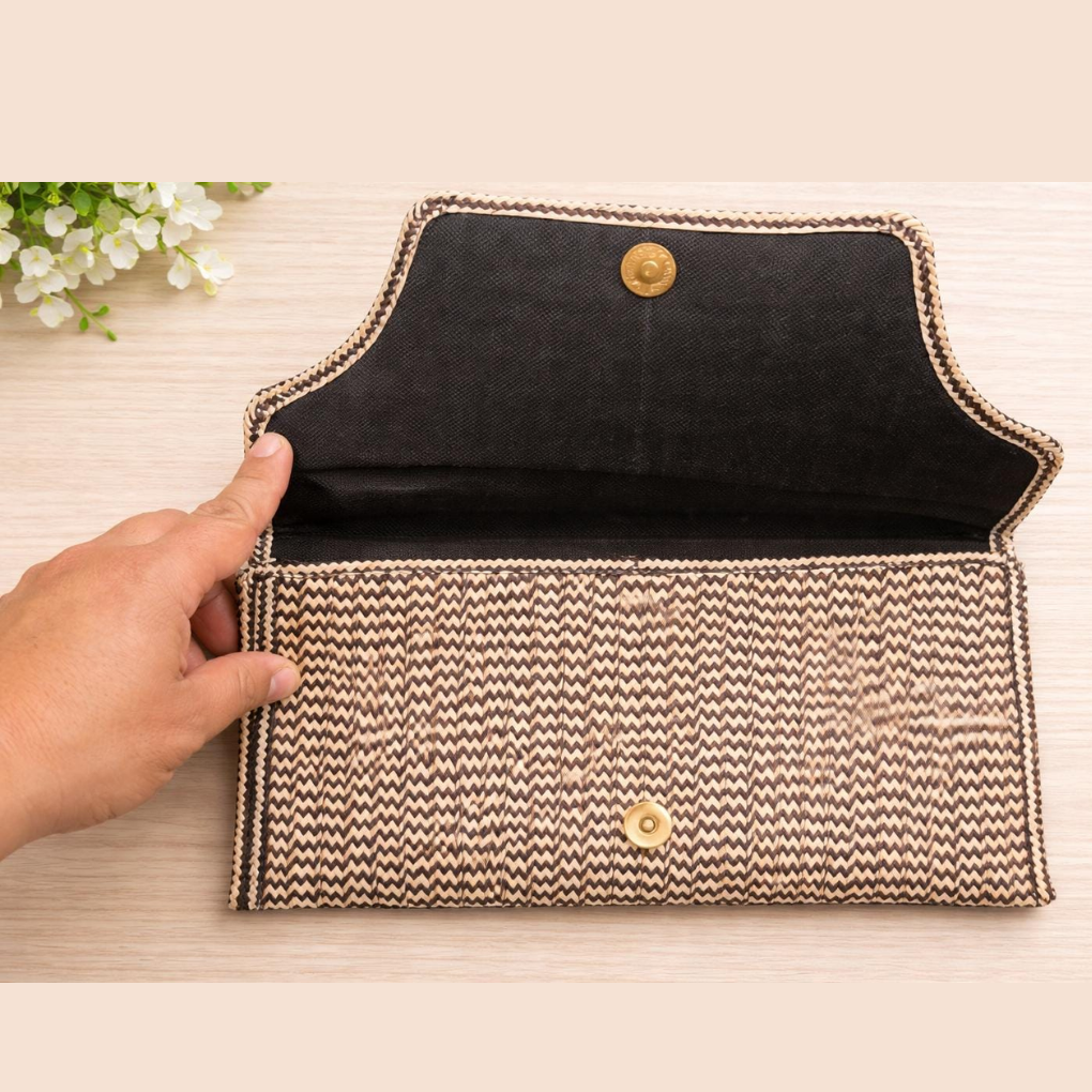 Handwoven Caña Flecha Clutch – Natural