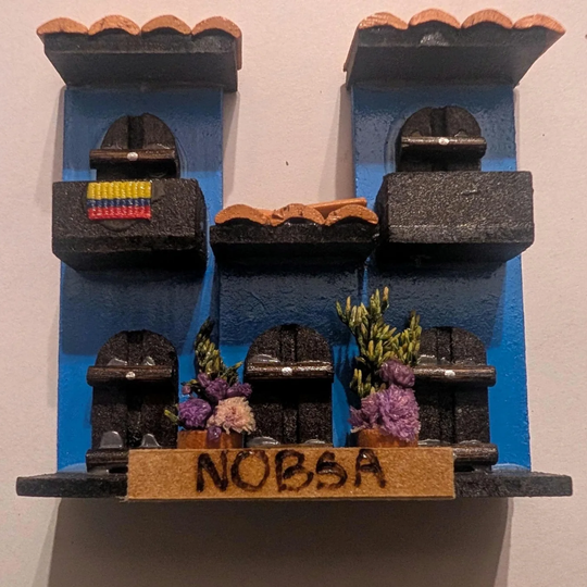 Handmade Colombian Two-Story House Magnet – 3D Wooden Fridge Souvenir with Balcony and Flowers