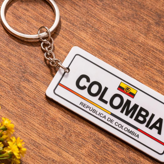 Colombian Rubber Plate Keychain – “COLOMBIA” License Plate Style Souvenir
