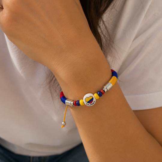 Handmade Colombian Heart Bracelet | Adjustable Colombia Flag Bracelet | Artisan Souvenir Gift
