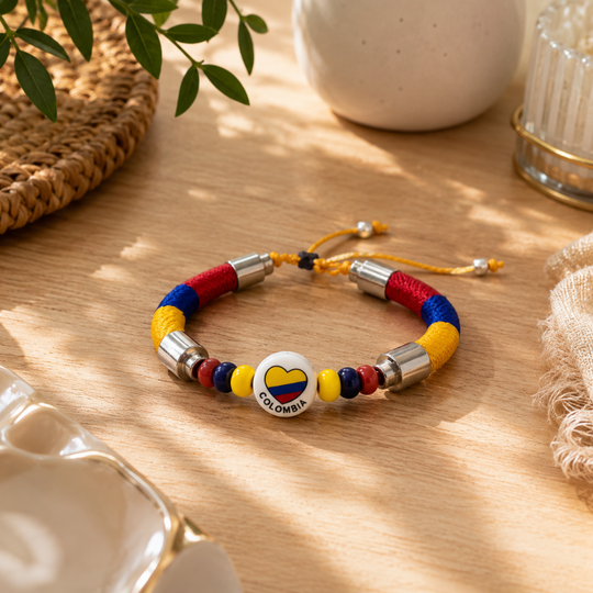 Handmade Colombian Heart Bracelet | Adjustable Colombia Flag Bracelet | Artisan Souvenir Gift