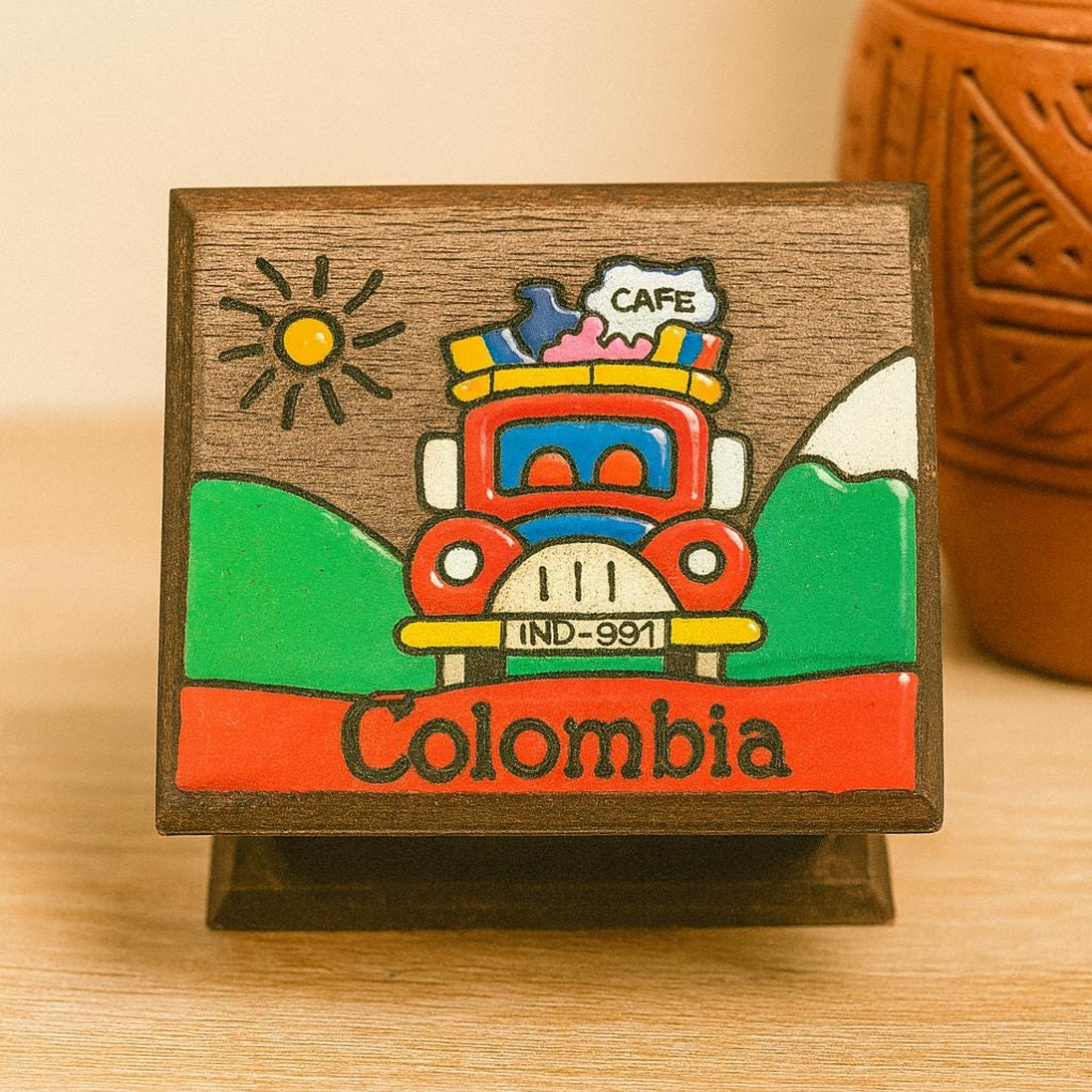 Colombian Wooden Keepsake Box Handmade Folk Decor Chiva Jeep Parrot Souvenir