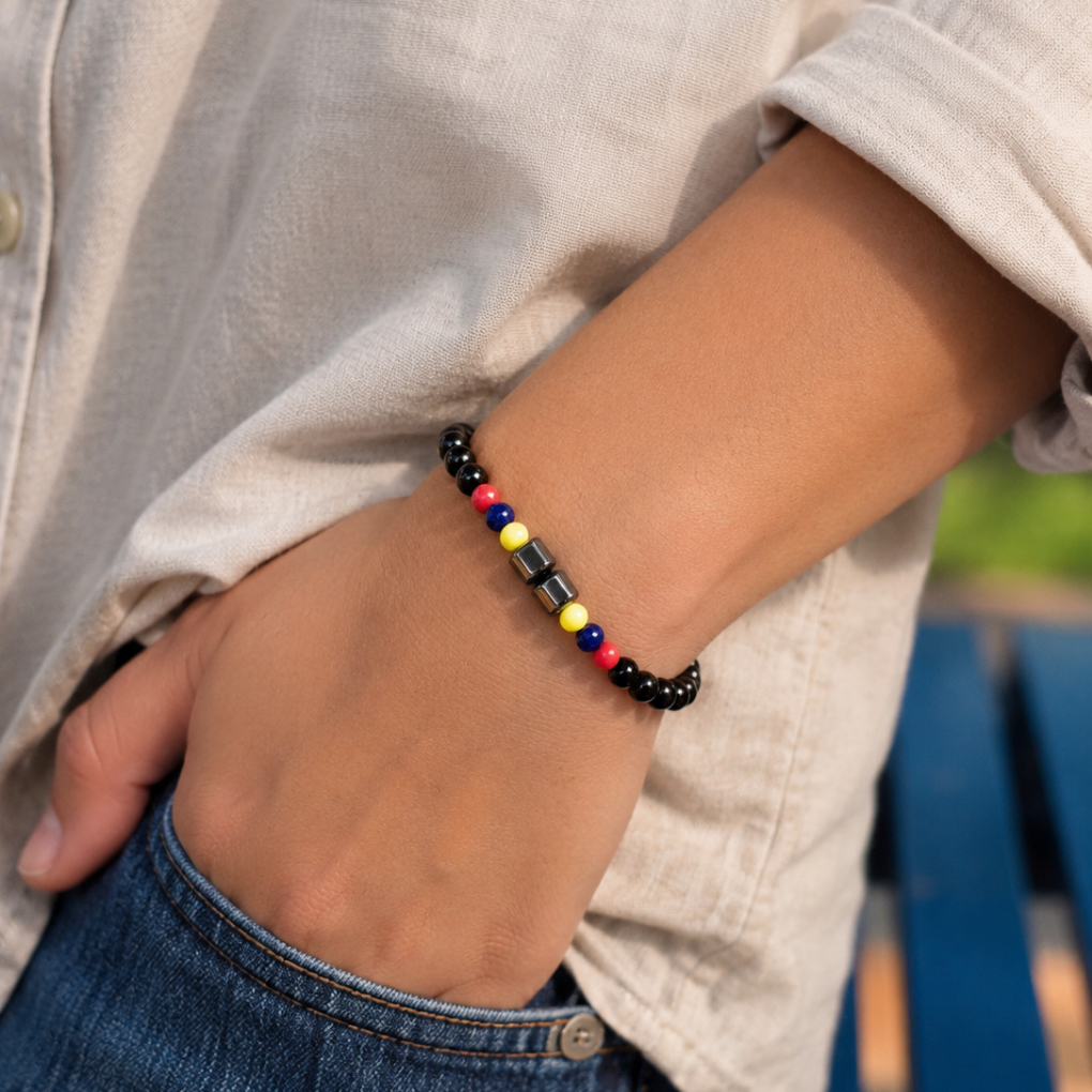 Handmade Colombian Black Beaded Bracelet | Adjustable Unisex Bracelet | Colombia Flag Artisan Jewelry