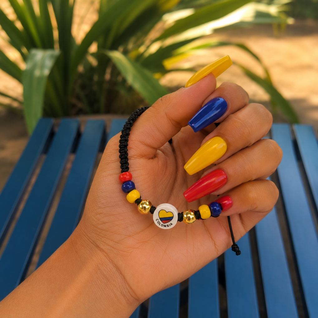 Handmade Colombian Charm Bracelet | Adjustable Friendship Bracelet | Colombia Symbol Collection