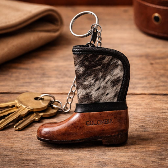 Handmade Leather Saddle Boot Keychain – Equestrian Rodeo Gift