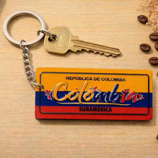 Colombian Rubber Plate Keychain – “COLOMBIA” License Plate Style Souvenir
