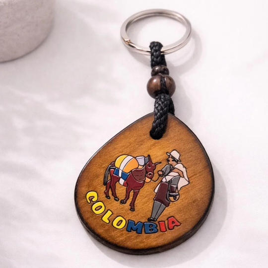 Handmade Colombian Coconut Keychain – Natural Tropical Souvenir with Toucan, Vallenato &amp; Fruit Seller Designs