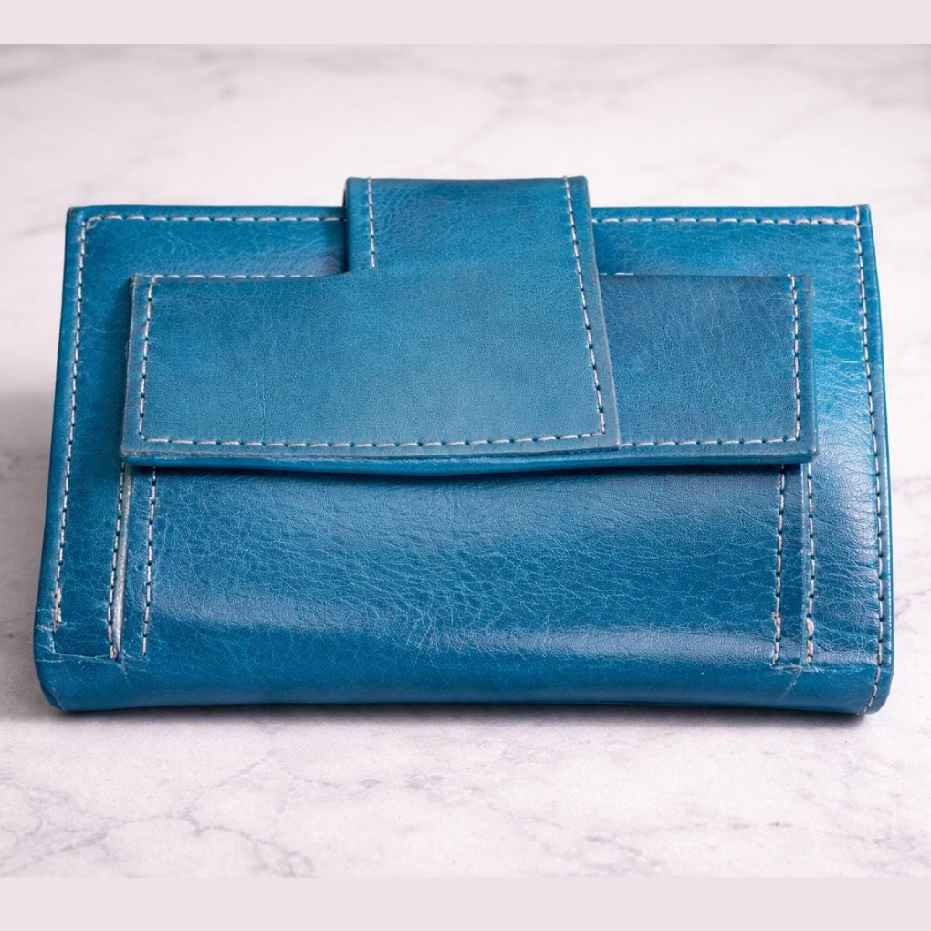 Handmade Leather Mola Wallet – Small Women’s Bifold with Guna Textile