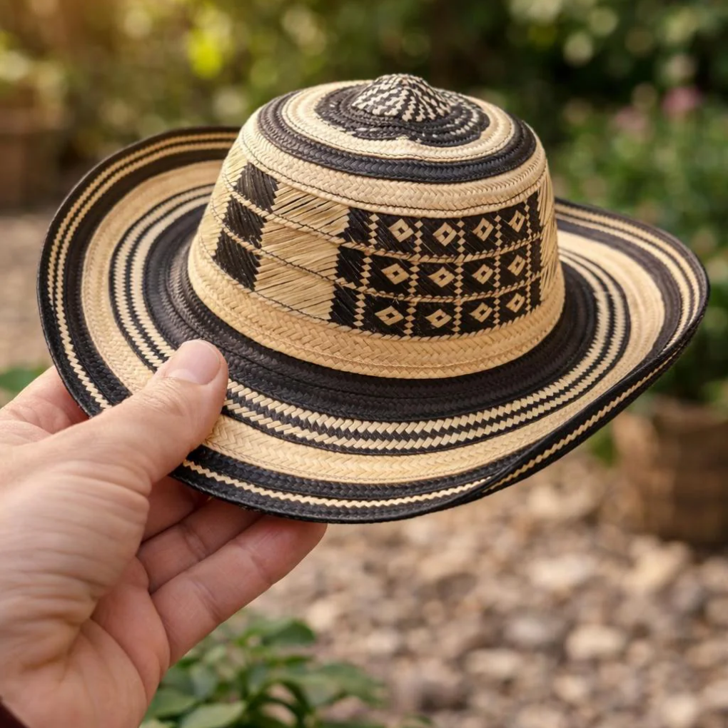 Colombian Sombrero Vueltiao for Kids – Handmade Traditional Hat for Boys &amp; Girls | Cultural Artisan Gift