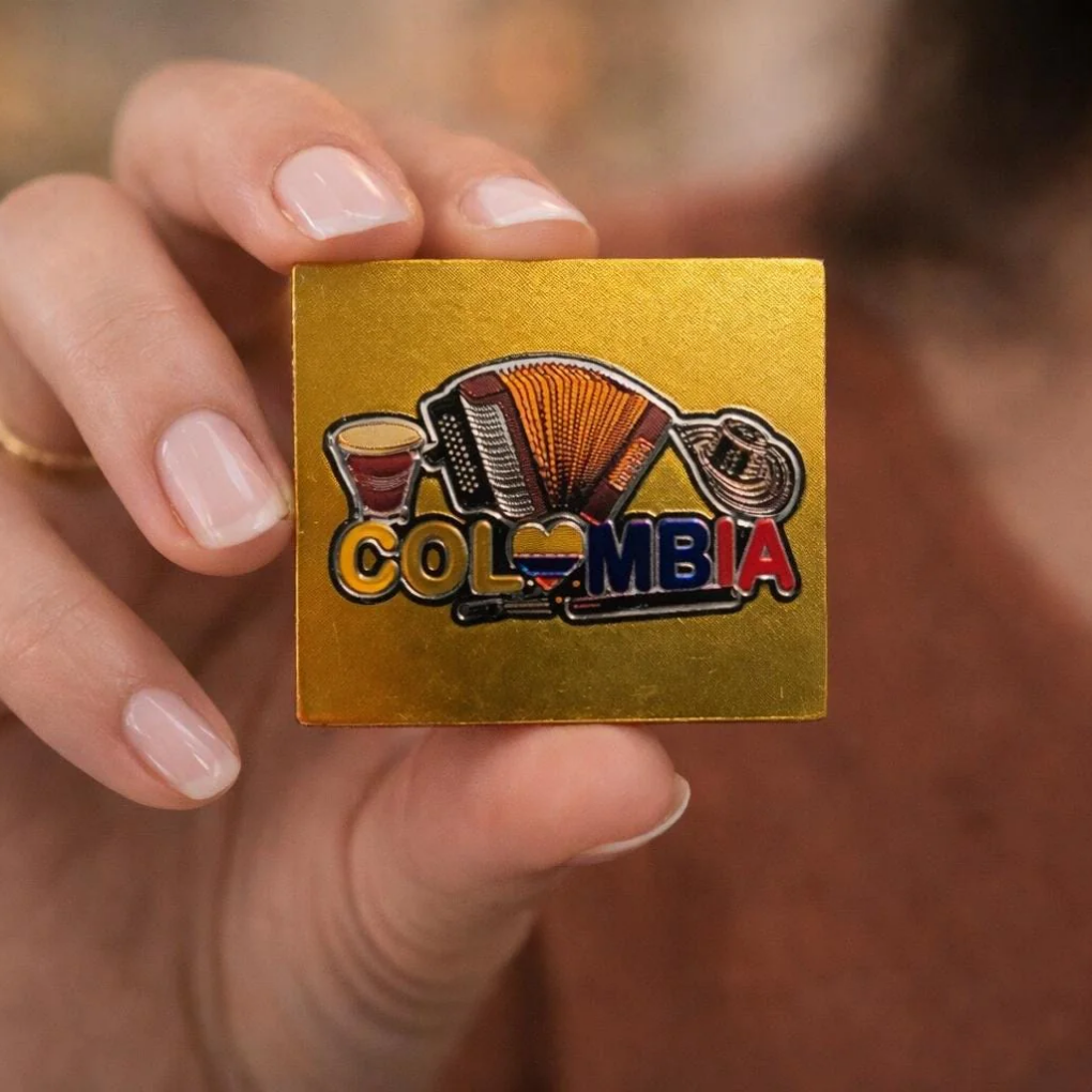 Golden Colombia Map Magnet – Shiny Metallic Souvenir with National Flag Colors