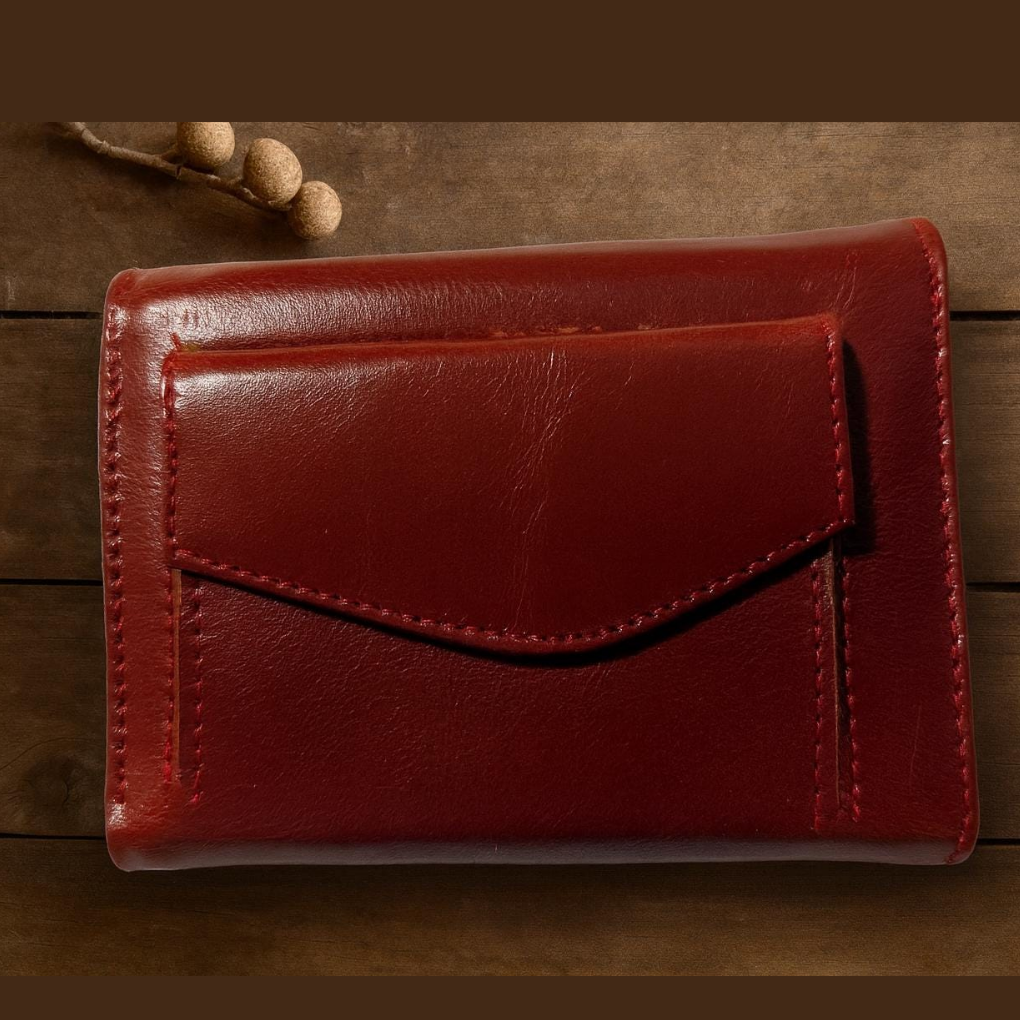 Handmade Colombian Leather Wallet | Artisan Bifold with Snap Closure