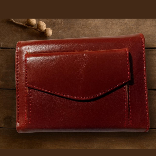 Handmade Colombian Leather Wallet | Artisan Bifold with Snap Closure