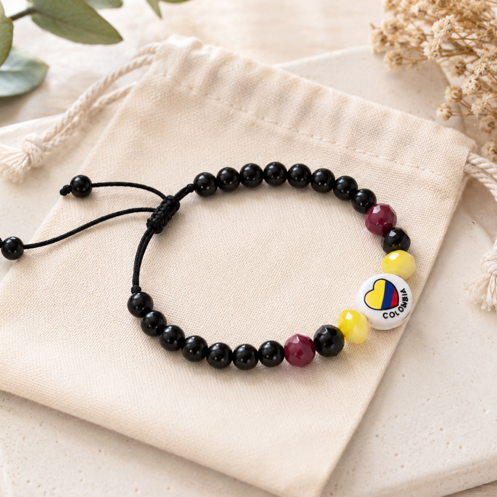 Handmade Colombian Vueltiao hat adjustable flag bracelet