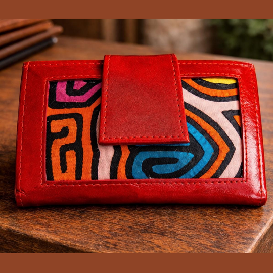 Handmade Leather Mola Bifold Wallet – Medium Women’s Artisan Purse