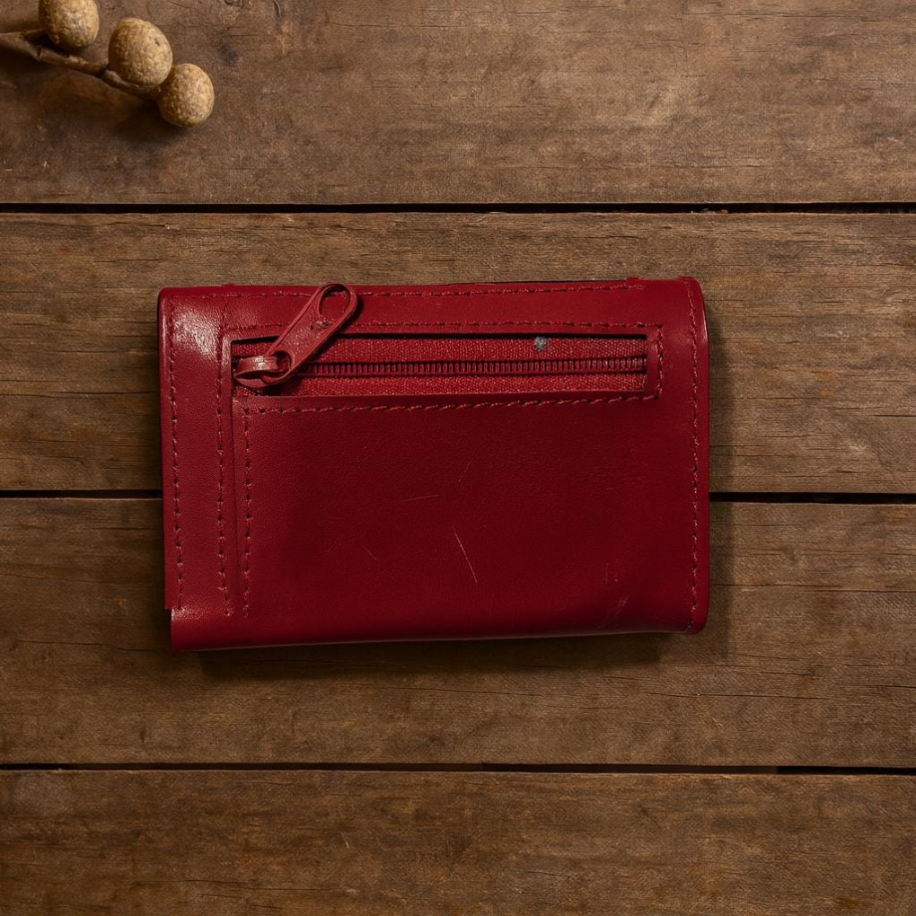 Vibrant Handmade Leather Mola Wallet – Authentic Colombian Art | Magnetic Closure, Zipper Pocket &amp; Compact Design
