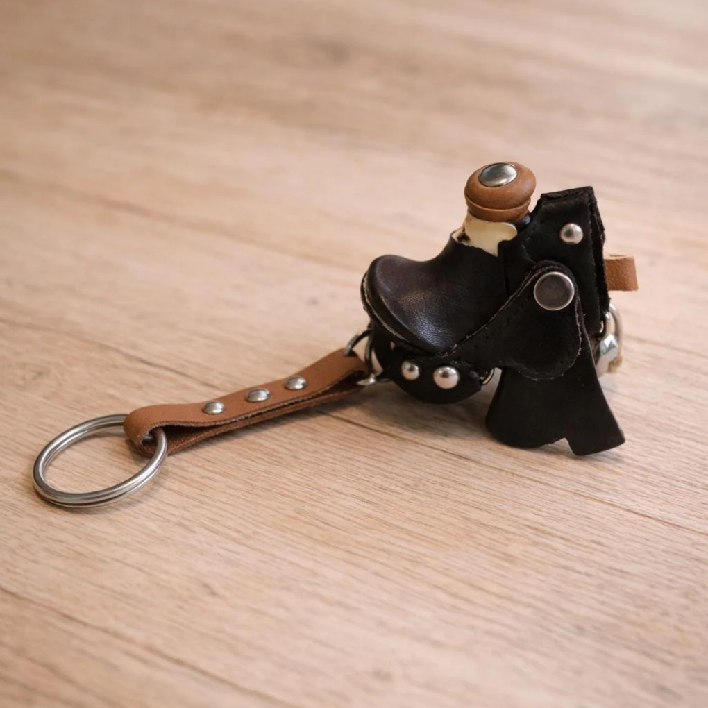 Handmade Equestrian Saddle Keychain – Horse Lover Gift, Rustic Leather-Inspired Charm, Customizable Accessory
