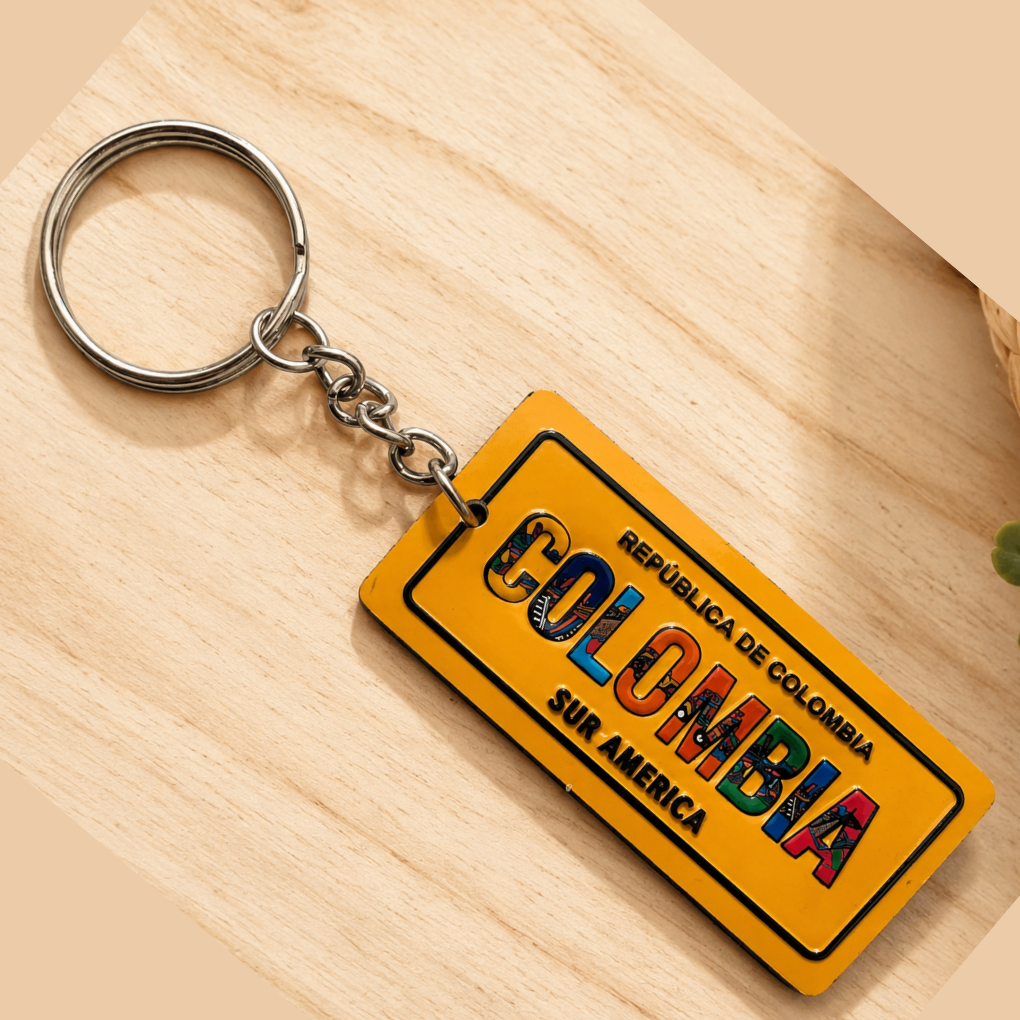 Colombian Rubber Plate Keychain – “COLOMBIA” License Plate Style Souvenir