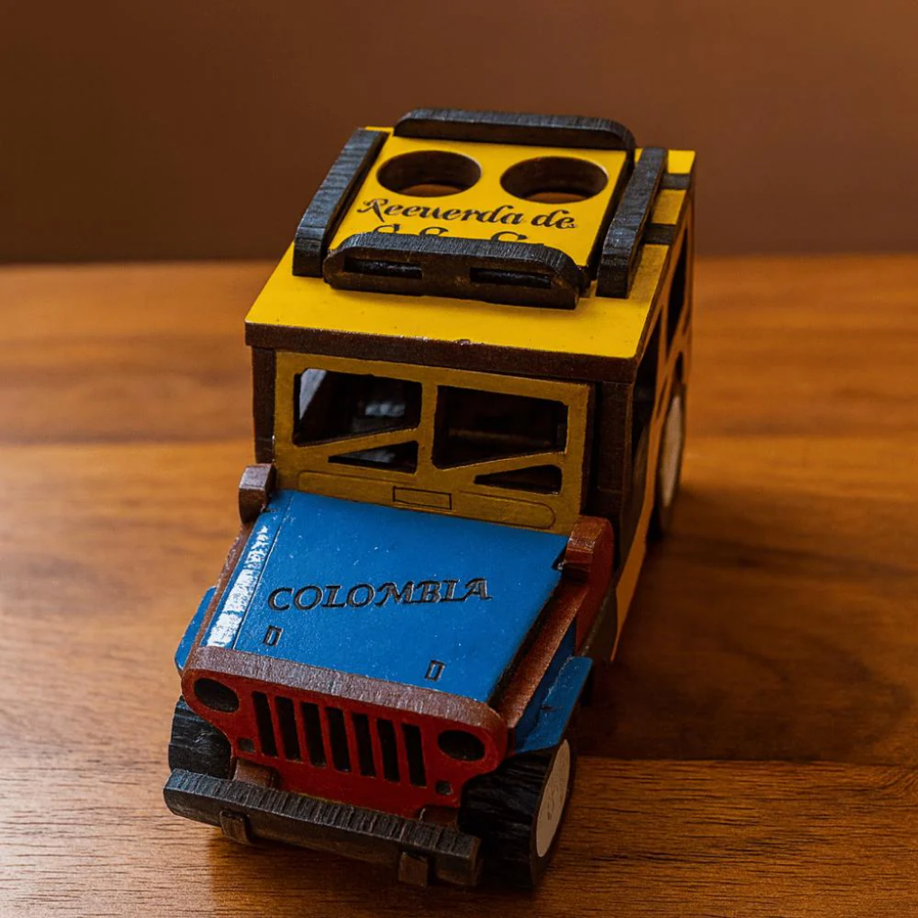Handmade Mini MDF Jeep Willys – Colombian Souvenir Decor