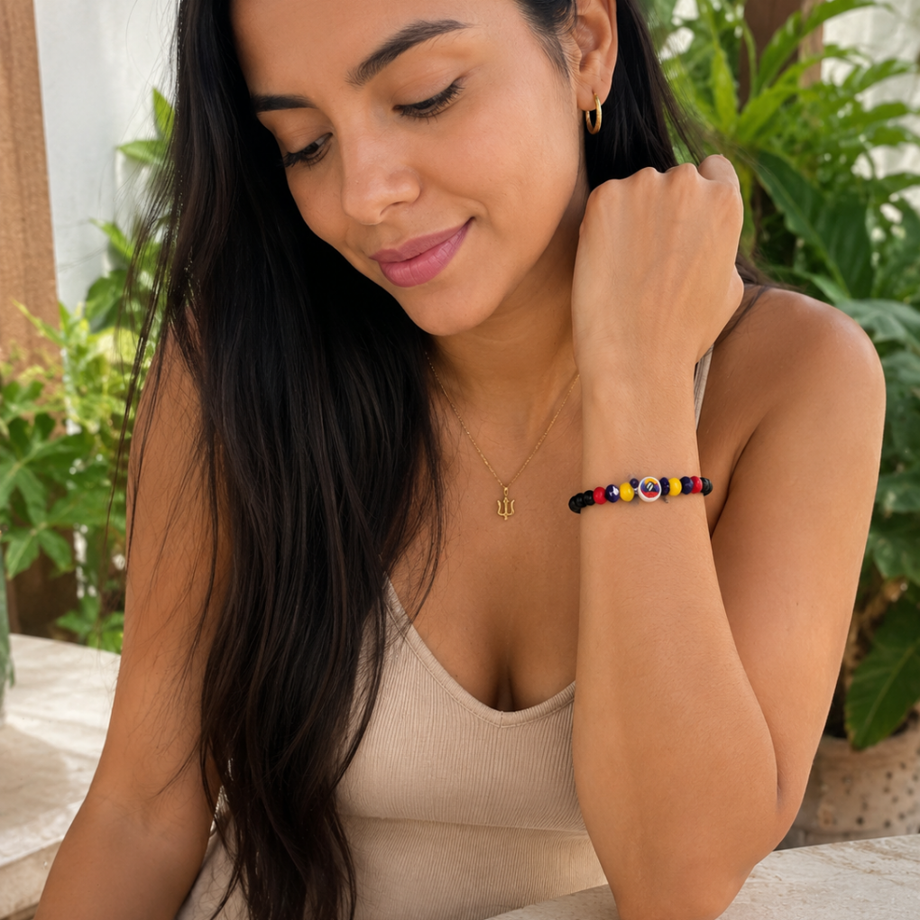 Handmade Colombian Vueltiao Hat Bracelet | Adjustable Colombia Flag Bracelet | Artisan Souvenir Gift