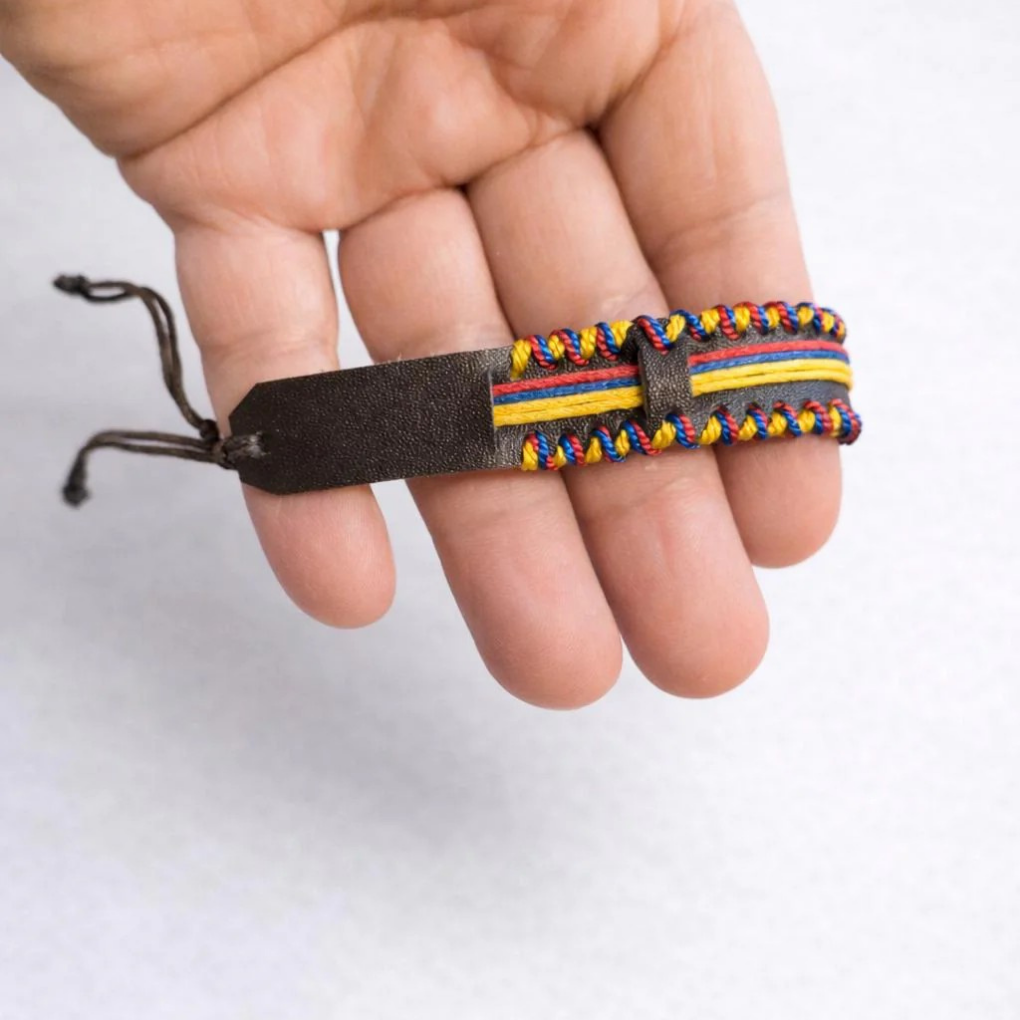 Handmade Colombian Leather Bracelet | Wide Braided Tricolor Artisan Wristband