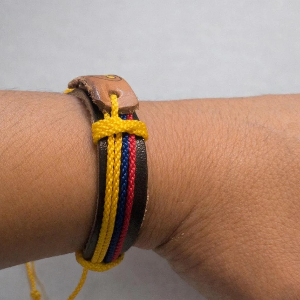 Handmade Colombian Leather Bracelet | Woven Tricolor Cord, Artisan Friendship Wristband