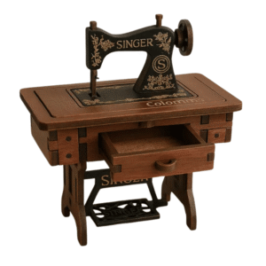 Mini Singer sewing machine in burgundy red – Colombian handmade craft.
