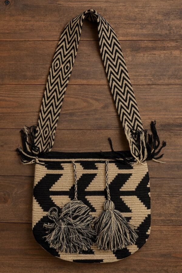 Wayuu Mochila Bag – Handmade Colombian Tribal Shoulder Purse – Colorful Boho Crossbody