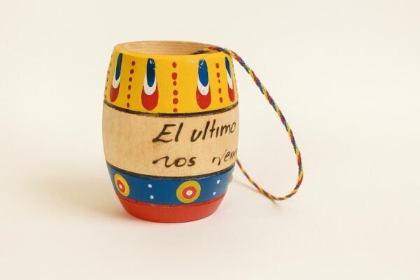 Colombian Wooden Shot Cup – “El último y nos vamos” – Handmade Souvenir